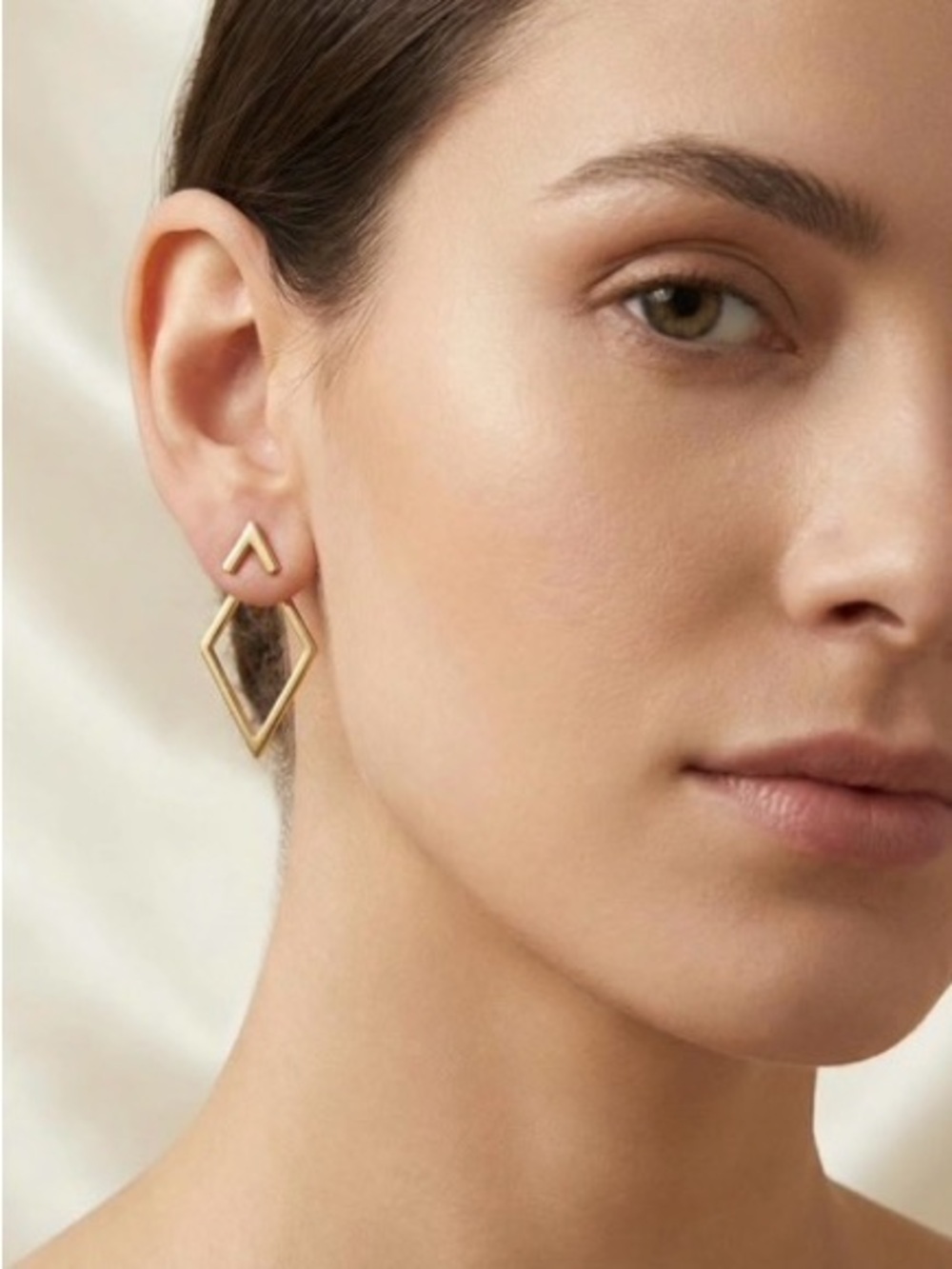 💞 New Geometric Diamond Shaped Gold Earrings